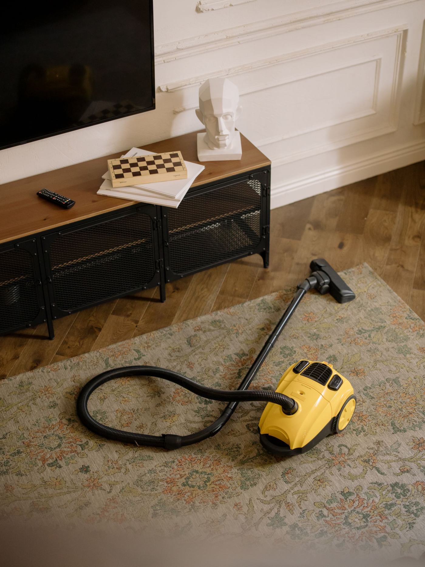 Rug and vacuum in a Lincolnshire sitting room ready for deep cleaning